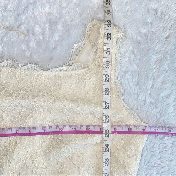 Adrianna Papell Cream Lace dress - Picture 9 of 11